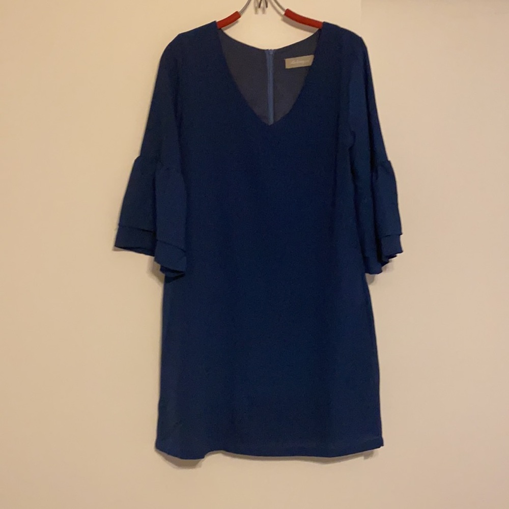 Belongsei Bell Sleeve Mini Shift Dress - Navy in Medium